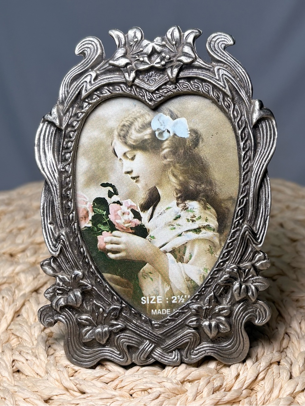Vintage Ornate Heart Picture Frame Silver Tone Shabby Chic Romantic Decor